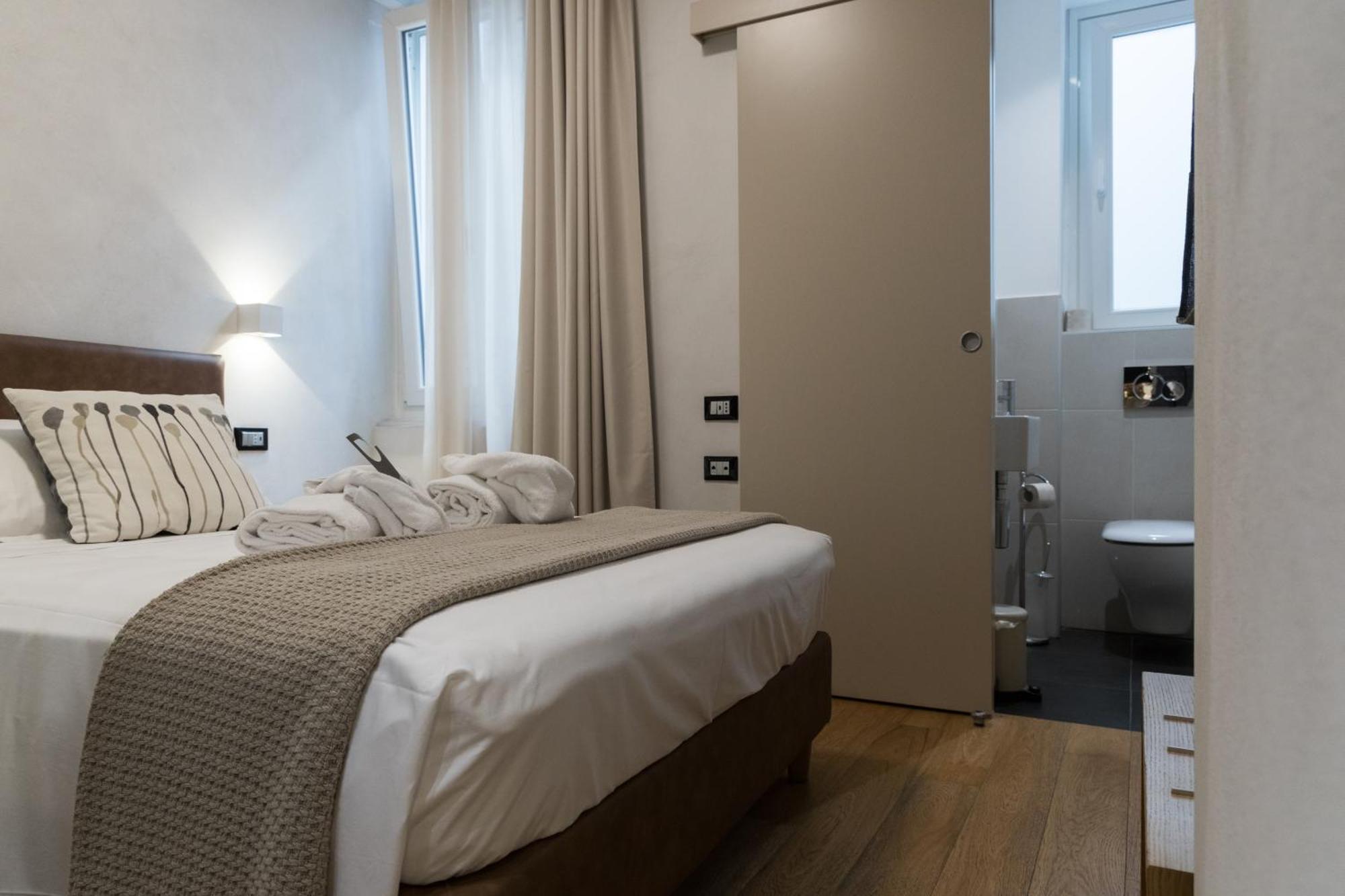 Hotel Doria Genoa Bagian luar foto