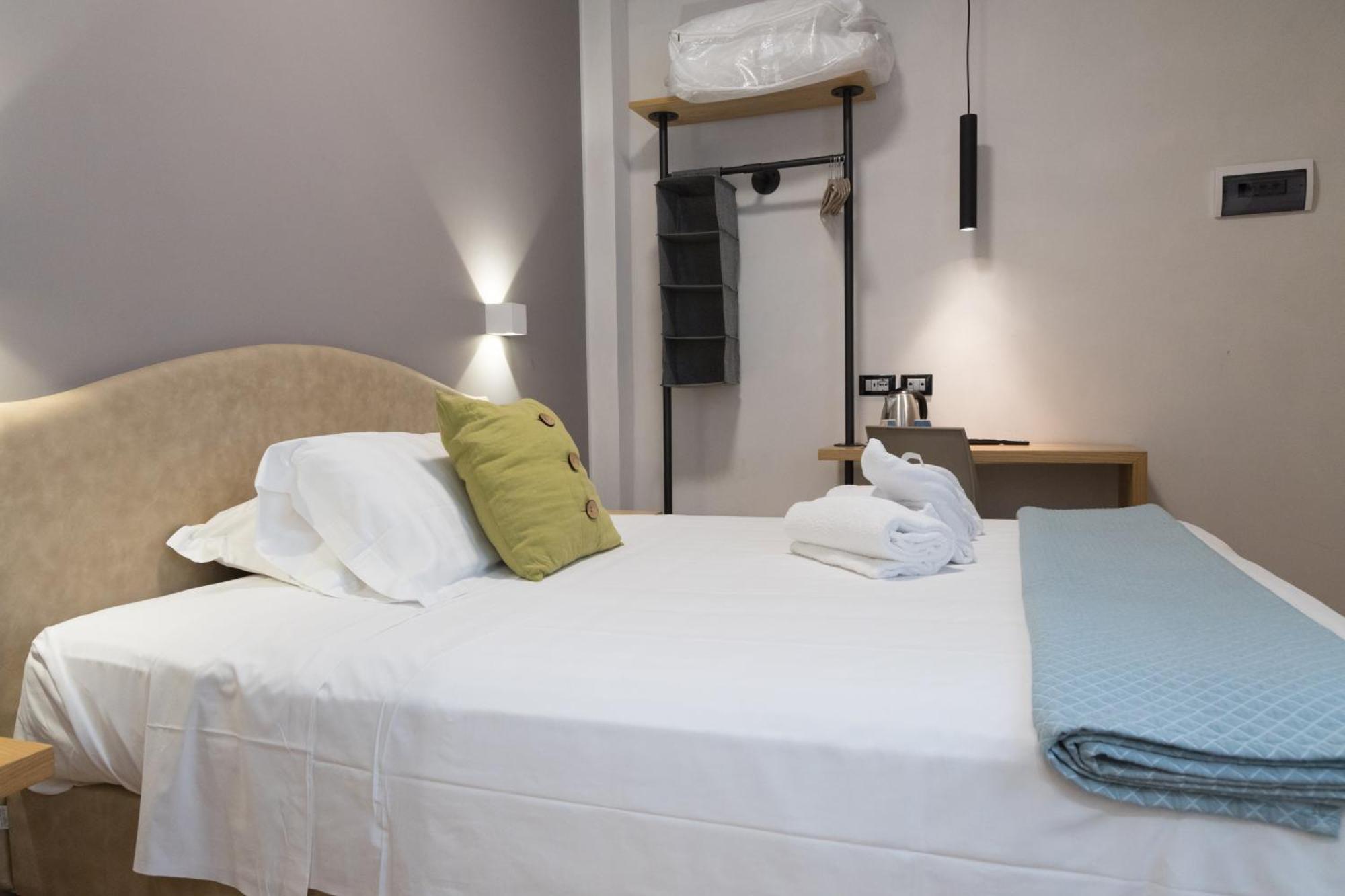 Hotel Doria Genoa Bagian luar foto