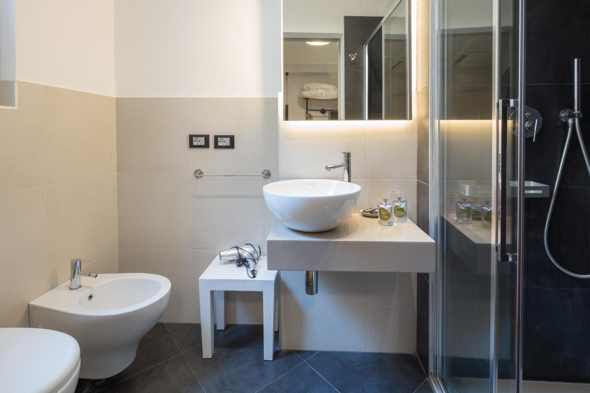 Hotel Doria Genoa Bagian luar foto