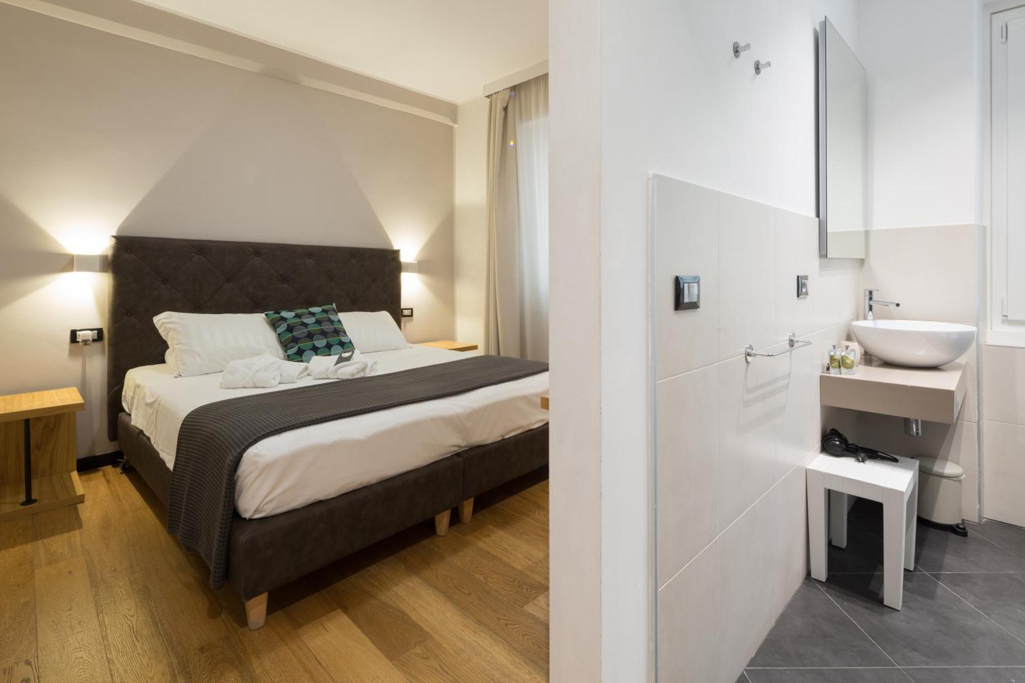 Hotel Doria Genoa Bagian luar foto